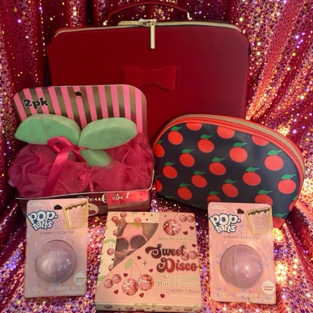 Estee Lauder Red and Pink Bath Bundle